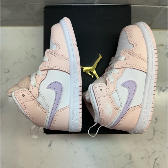 Nike Jordan Mid 1 Pink Lilac and white toddler girl high top gift new with box - Picture 2 of 9